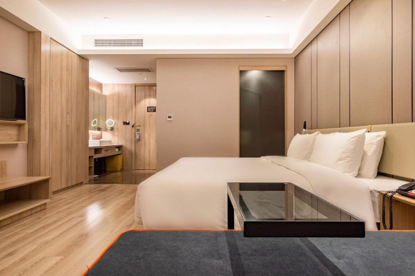 Atour Xujiahui Meiying Hotel